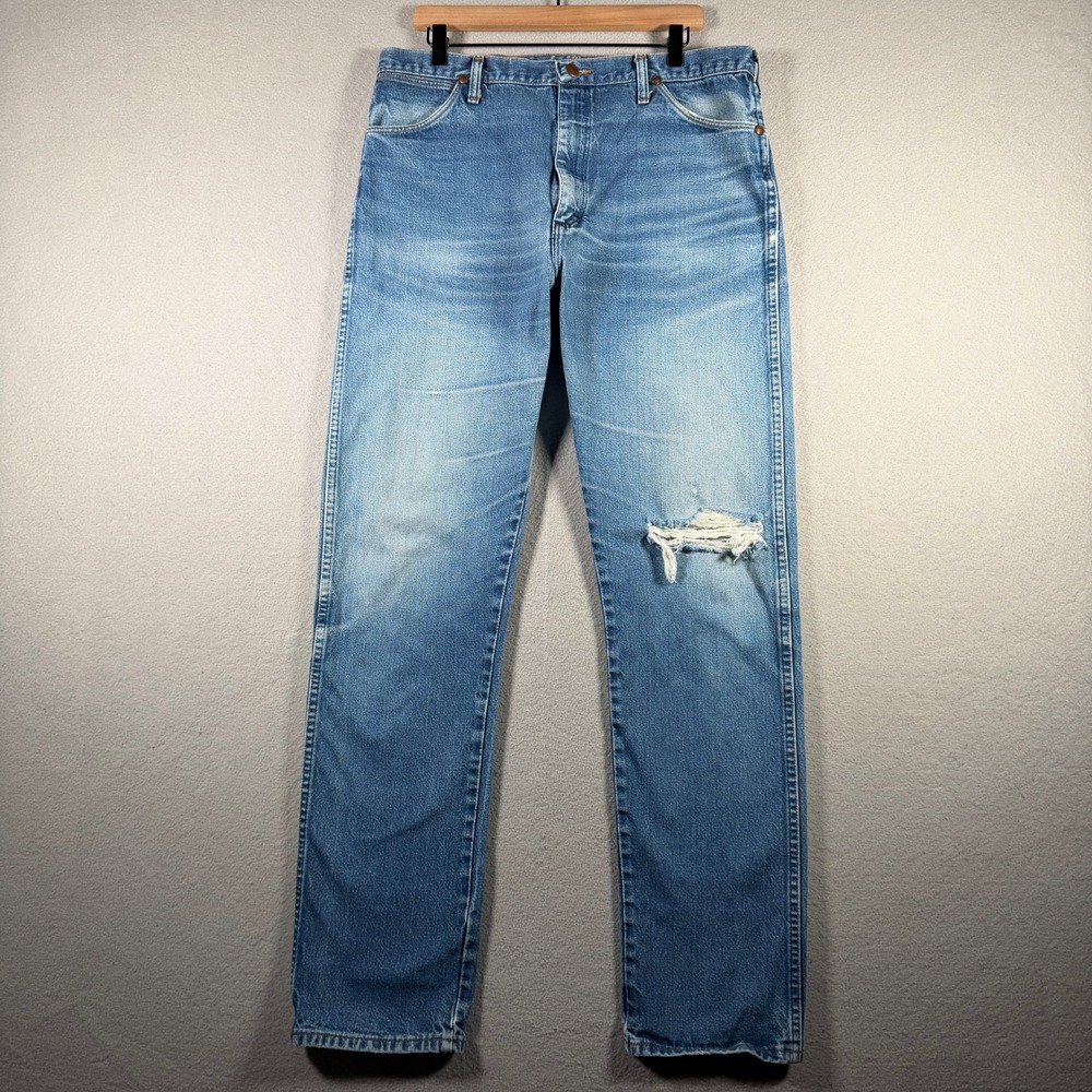 Vintage Wrangler Mens Cowboy Cut Relaxed Fit Jeans Blue Faded Distressed 36x34